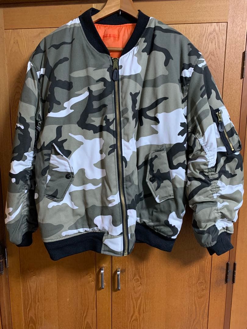 MA-1 スノーカモ　カモフラ　ALPHA AVIREX