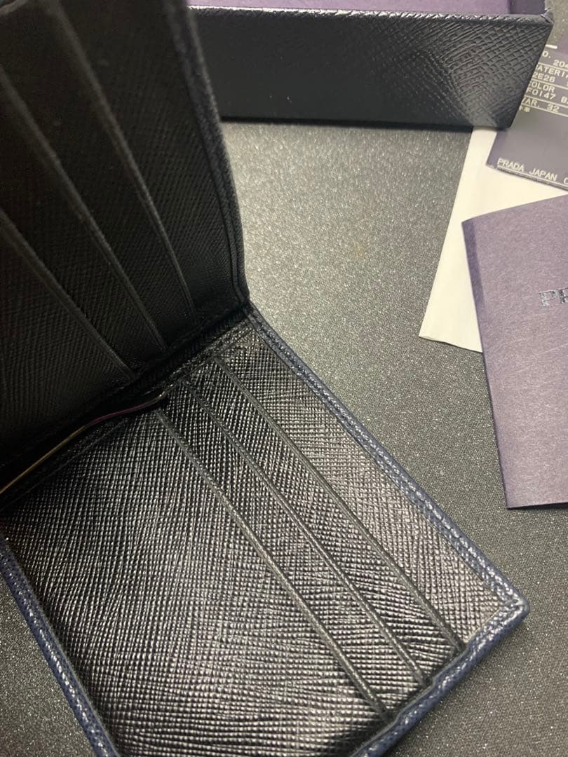 PRADA ネイビー レザー マネークリップ