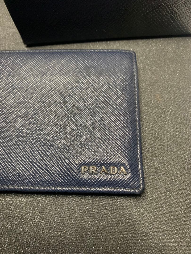 PRADA ネイビー レザー マネークリップ