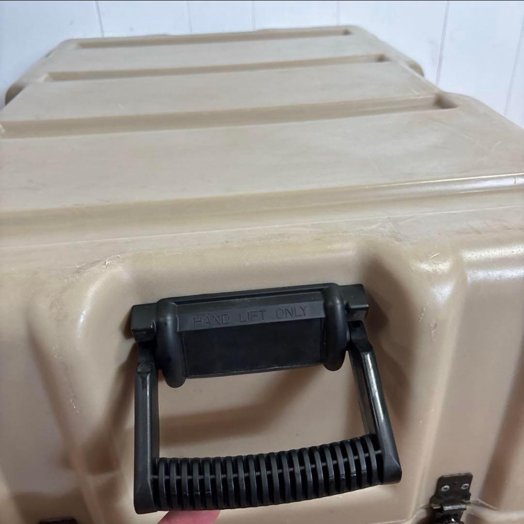 専用出品　米軍　実物　ミリタリー　ハードケース　サンドカラー