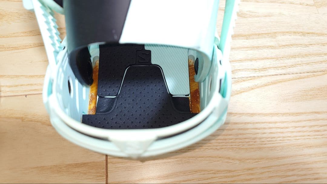 サロモン　ビンディング　ホログラム