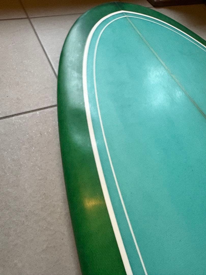 DeusライダーBeau Foster 7.2 ミッドレングス サーフボード