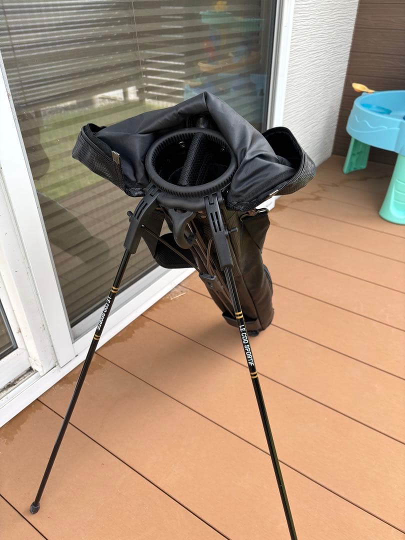 【美品】FR LSG 82 セルフスタンドゴルフバッグ 黒（ルコック）