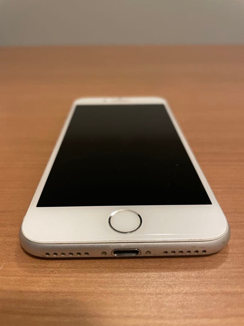 iPhone8シルバー64GBバッテリー76%