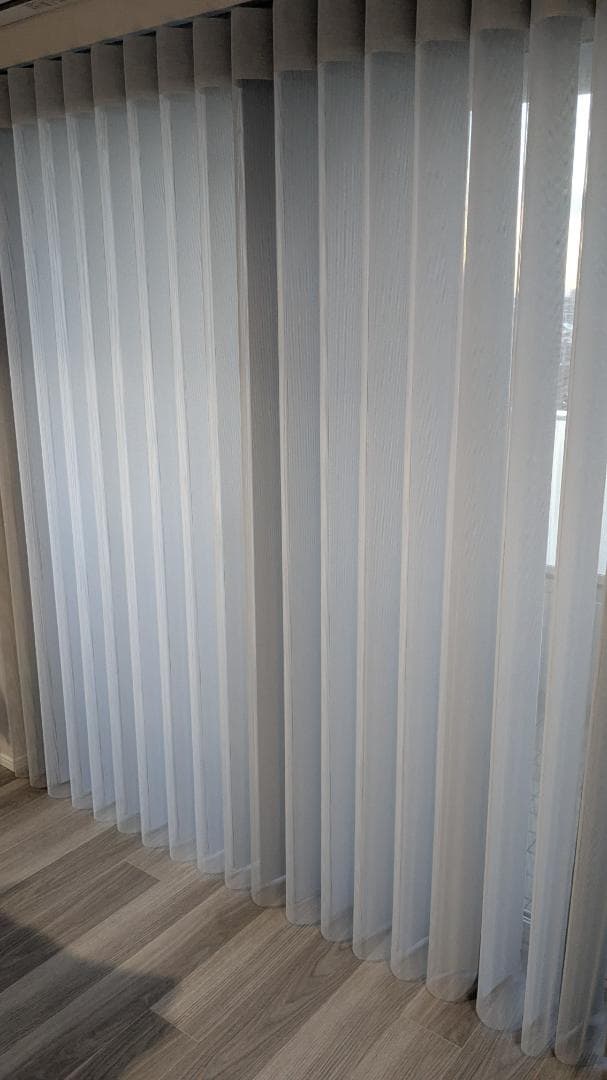 ノーマン　スマートドレープシェード（定価２０万円）（レール部分）