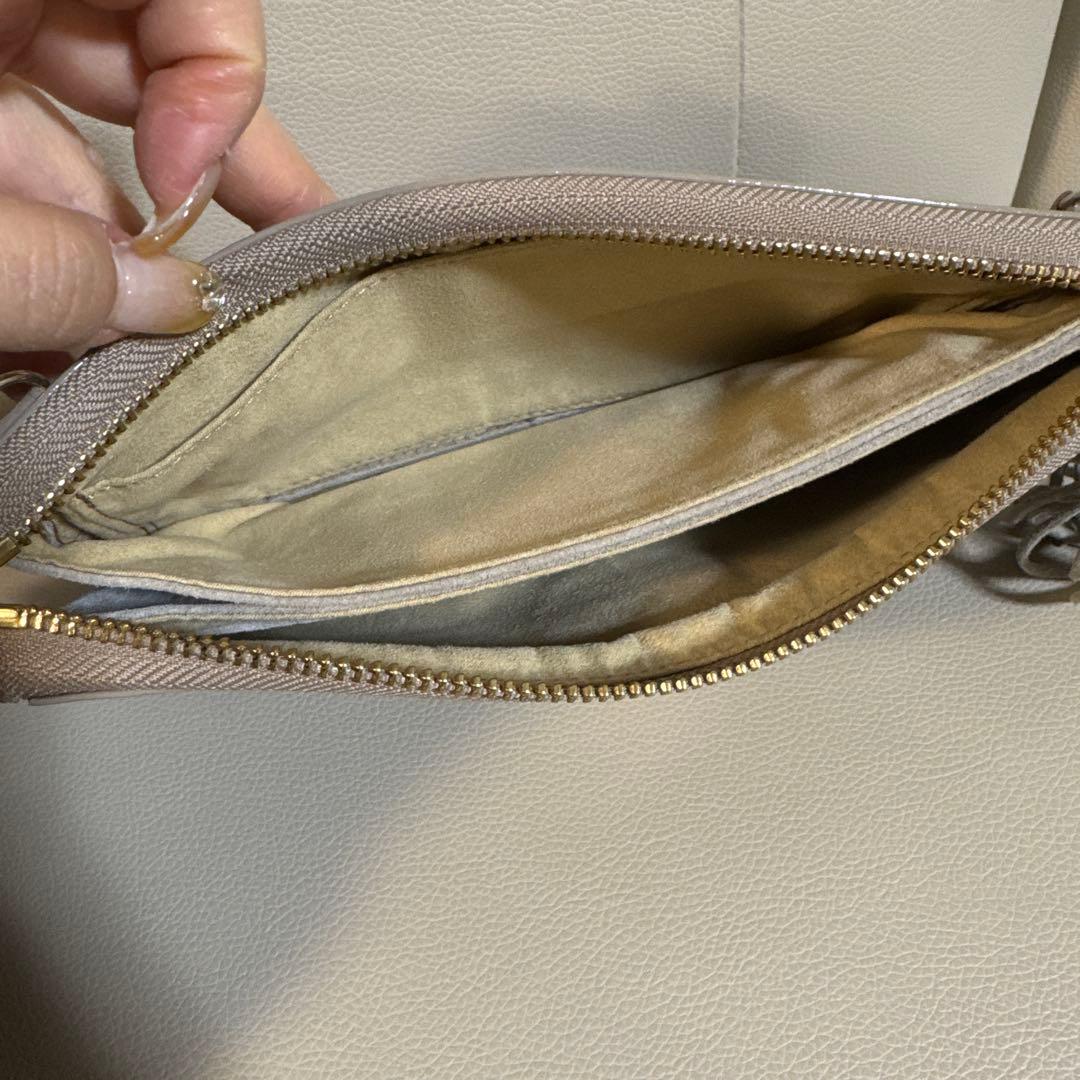 アタオ　ブーブー　エナメル