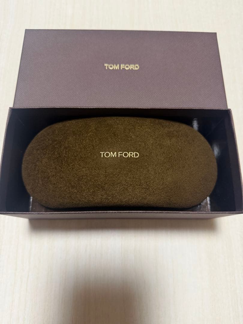 TOM FORD サングラス TF1139-K 56◻︎19 145 01A