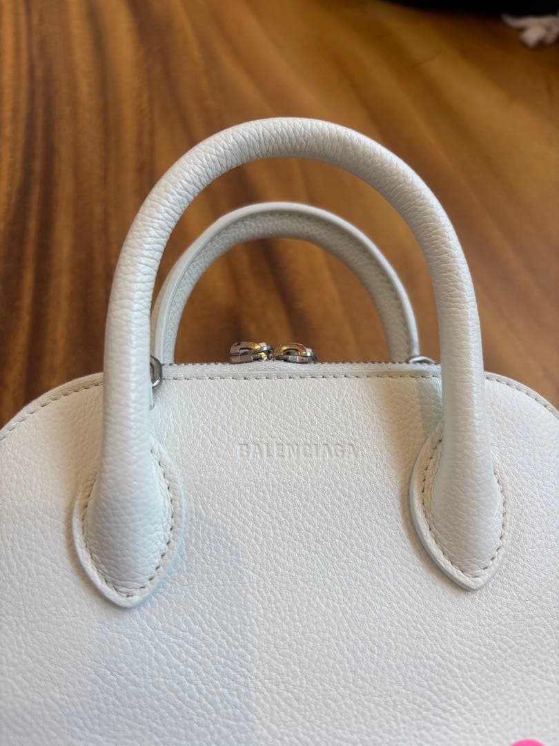 BALENCIAGA ホワイト ミニバッグ