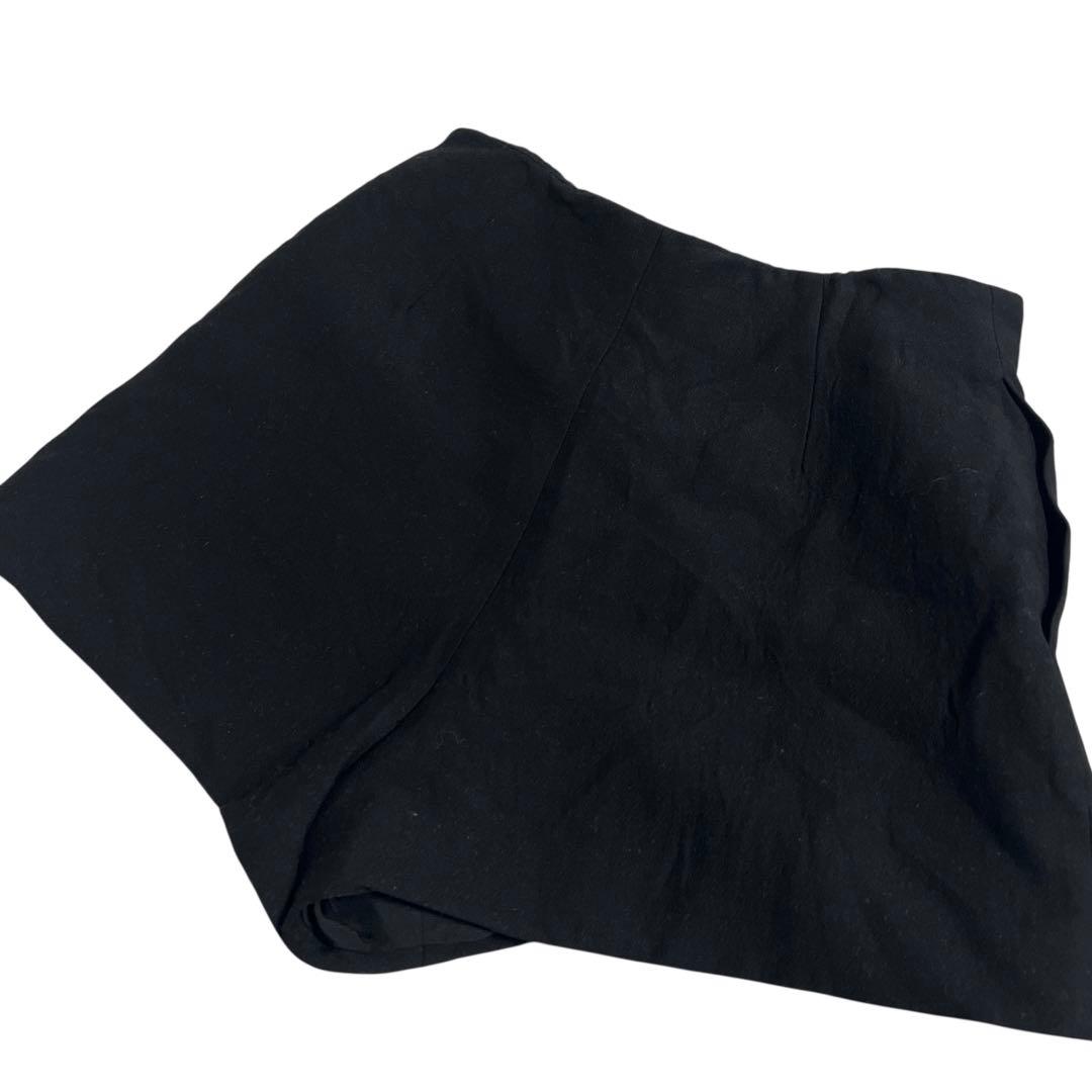 VALENTINOヴァレンティノ 金具付き ショートパンツ ブラック 40サイズ