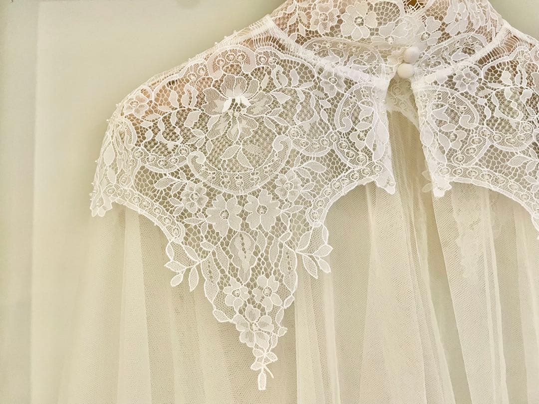 最終値下】定価62,418円 ウエディングケープ＋VERA WANGハンガー付き