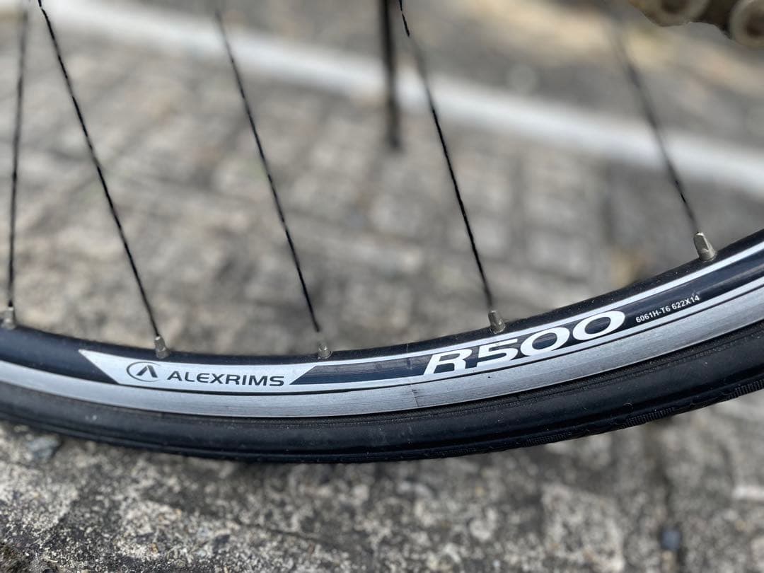 スペシャライズド　シラス　クロスバイク