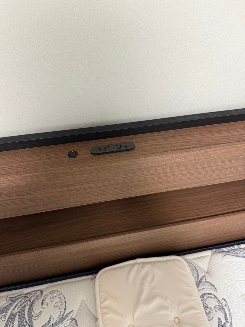 【送料概ね込】ニトリ クイーンベッドフレーム&マットレス