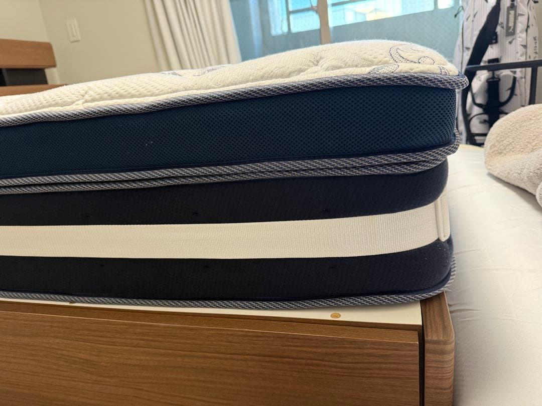 【送料概ね込】ニトリ クイーンベッドフレーム&マットレス