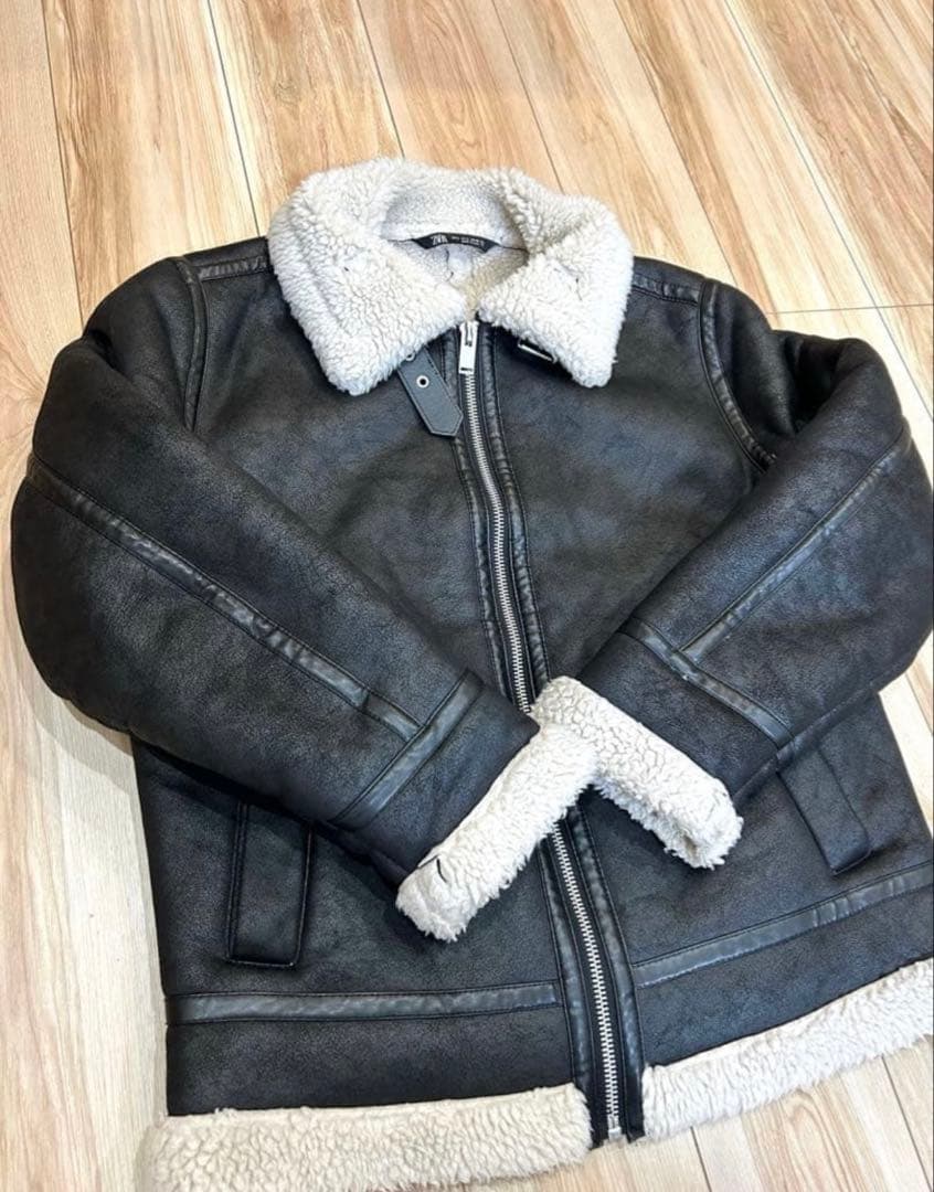 【完売モデル】美品ZARA B-3 フェイクムートン　フライトジャケットLサイズ