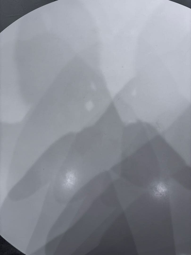 HAYに似た 円形白ダイニングテーブル 韓国風 カフェテーブル 北欧風