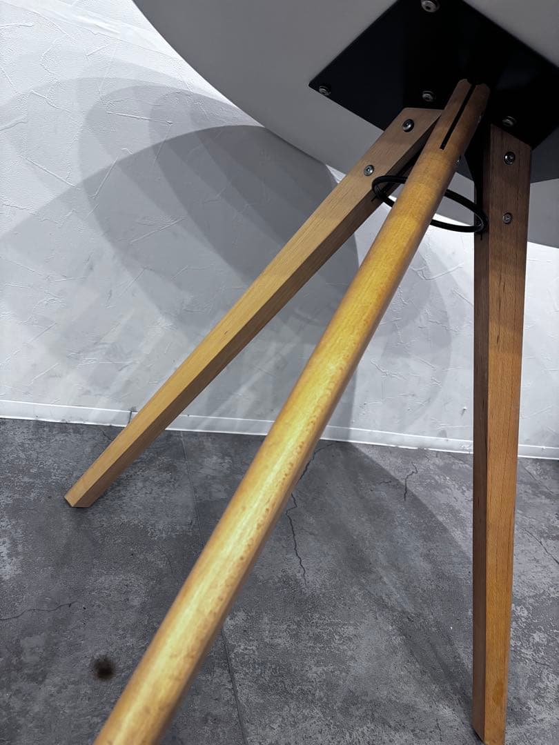 HAYに似た 円形白ダイニングテーブル 韓国風 カフェテーブル 北欧風