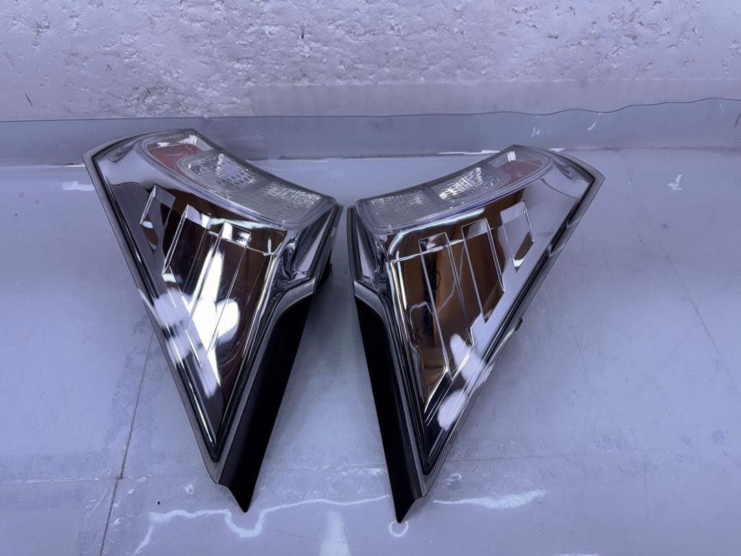 フリード スパイク GP3 GP4 GB3 LED テールライト 左右セット