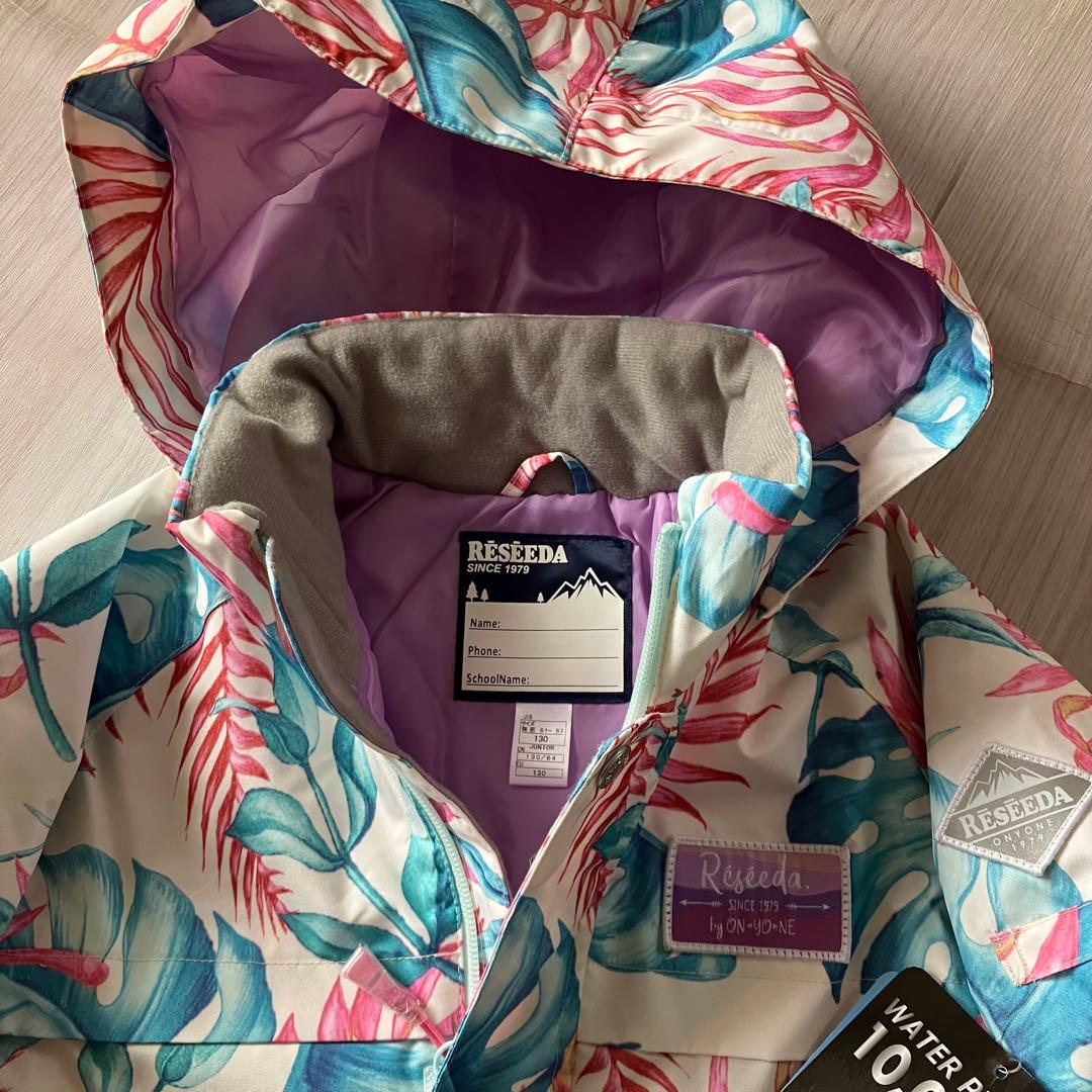 8C✨現行 新品 RESSEDA✨スキーウェア 上下セット キッズ130