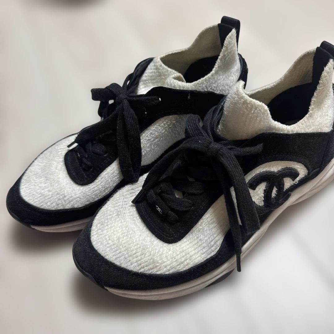 ブラック/ホワイト ハイカットスニーカー