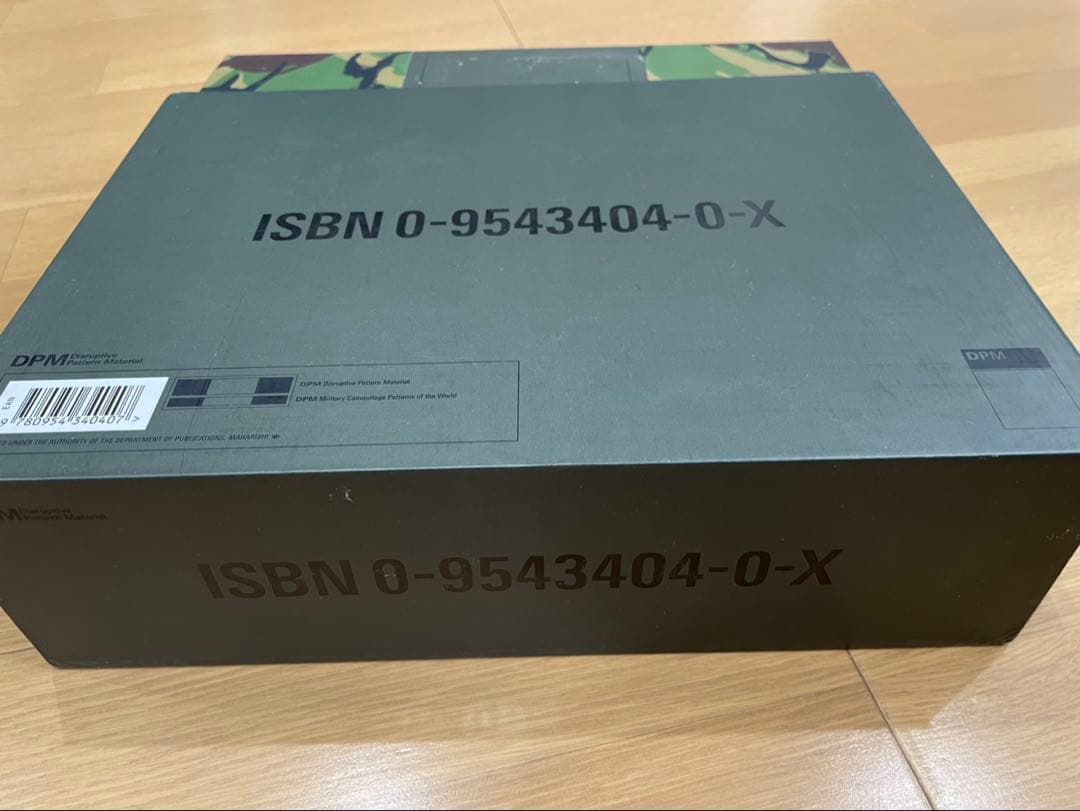 DPM maharishi 迷彩　アートブック