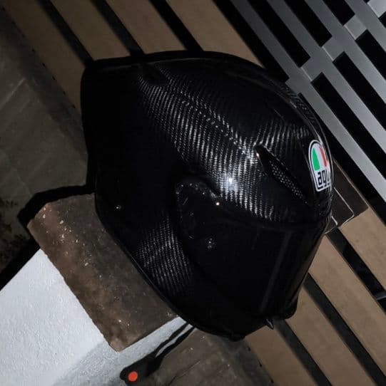 c*7様 agv pista gp r　売り切ります！