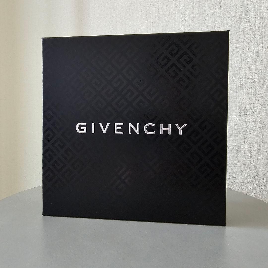 GIVENCHY ジェントルマン オーデパルファム ソサイエティ コフレ