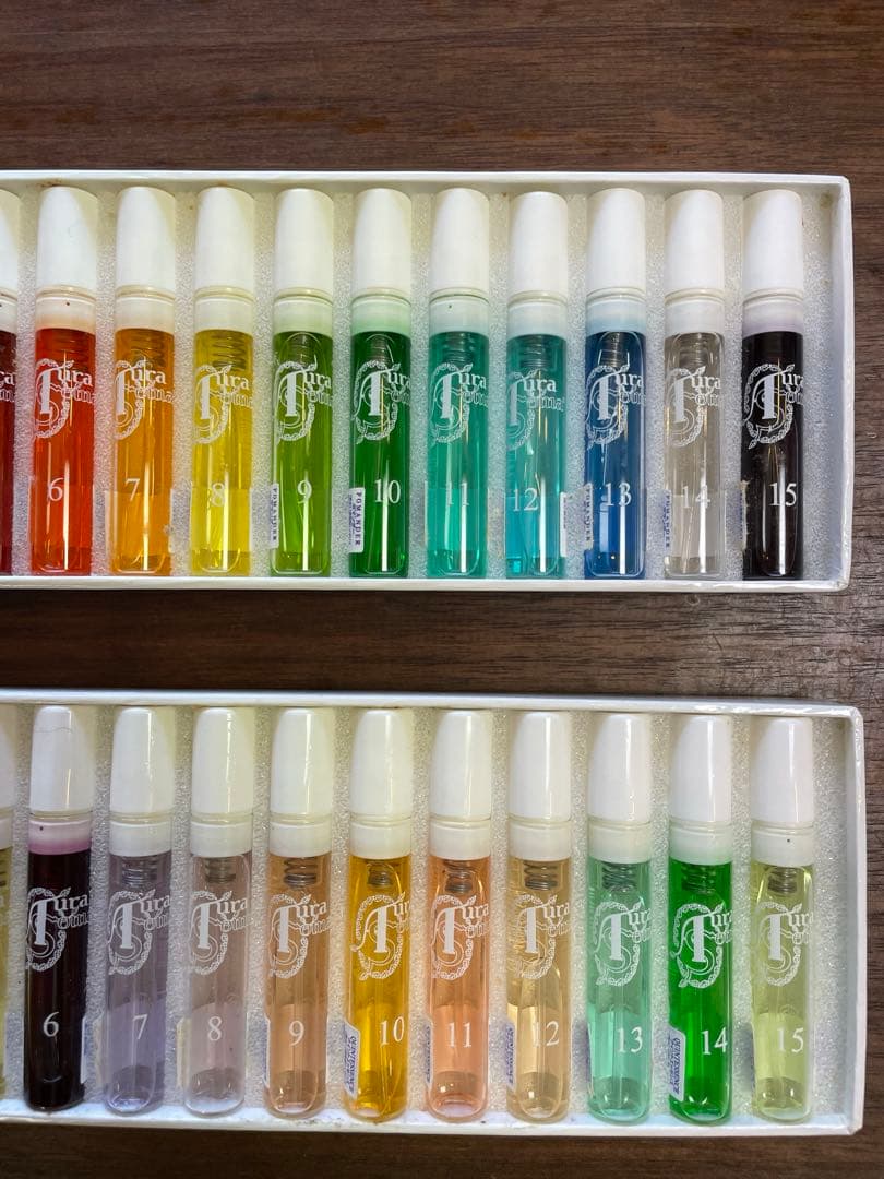 【オーラソーマ】ポマンダー（15本）　& クイントエッセンス（15本）セット