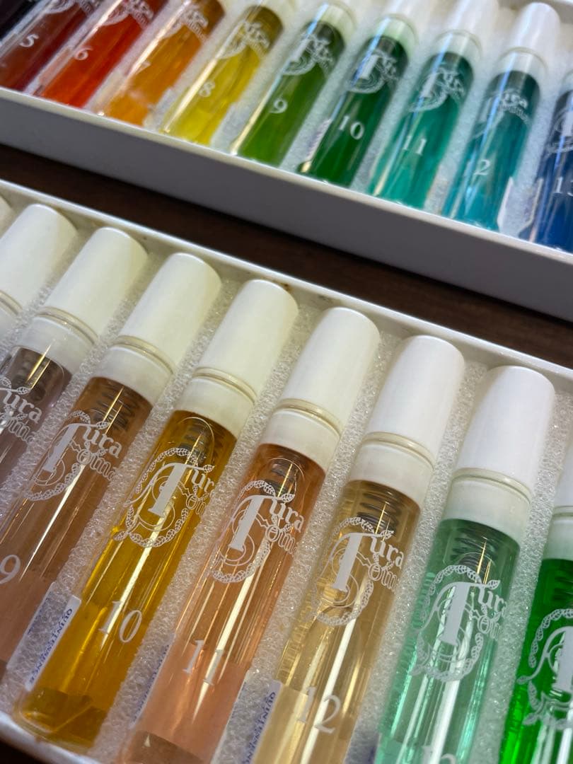 【オーラソーマ】ポマンダー（15本）　& クイントエッセンス（15本）セット