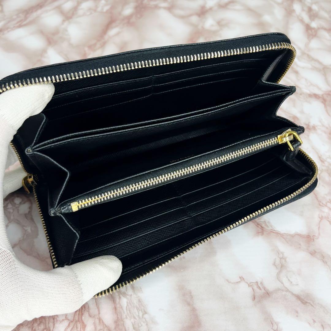 【極美品】PRADA ラウンドファスナー 長財布110
