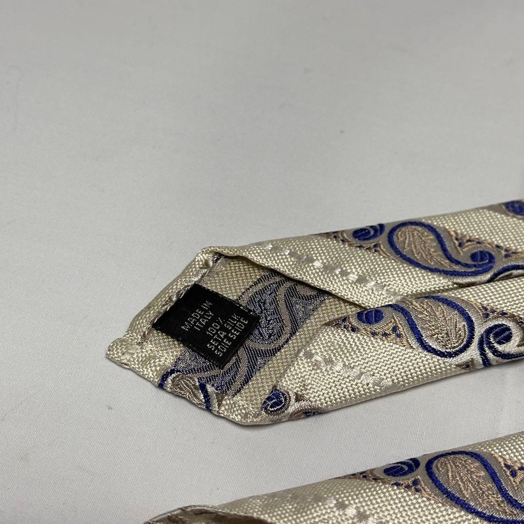 アットバンヌッチ☆ネクタイ☆ホワイト☆ブルー☆ペイズリー☆セッテピエゲ☆704