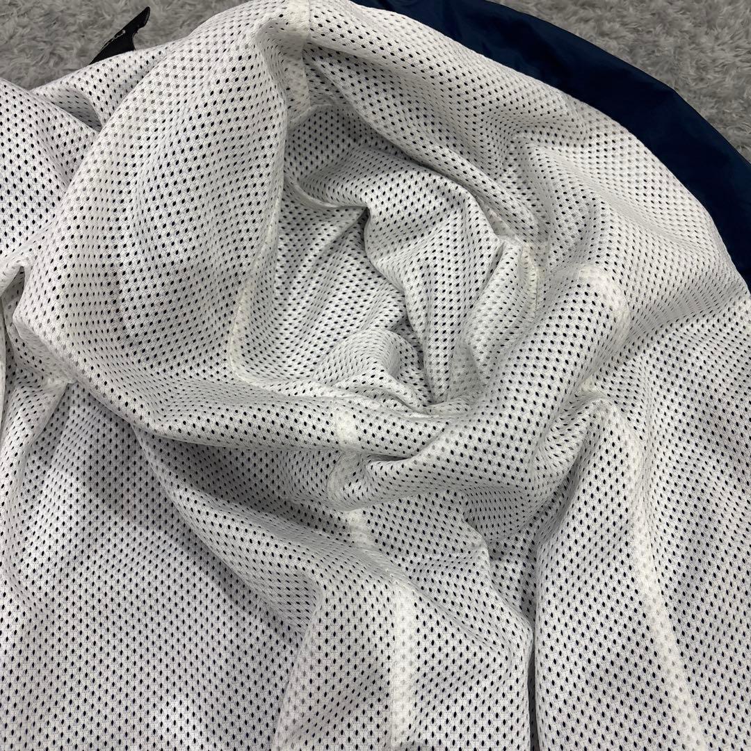 アディダスadidas　チェルシー　ナイロンジャケット