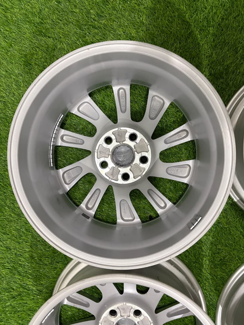 超美品 トヨタ純正 カムリ 70系 後期 アルミホイール 17インチ 4本セット