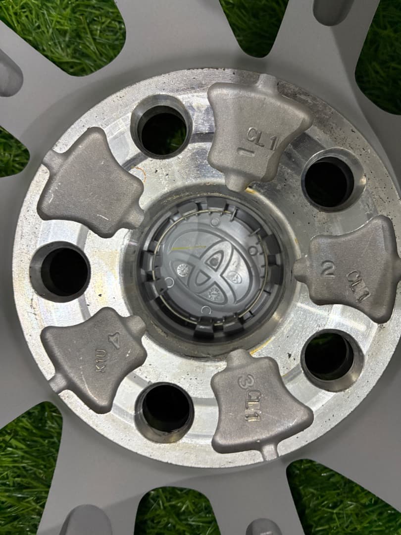 超美品 トヨタ純正 カムリ 70系 後期 アルミホイール 17インチ 4本セット