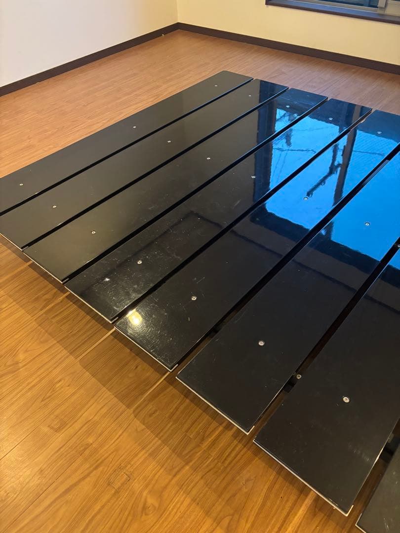 【引取り希望】クイーンサイズ　ベッドフレーム