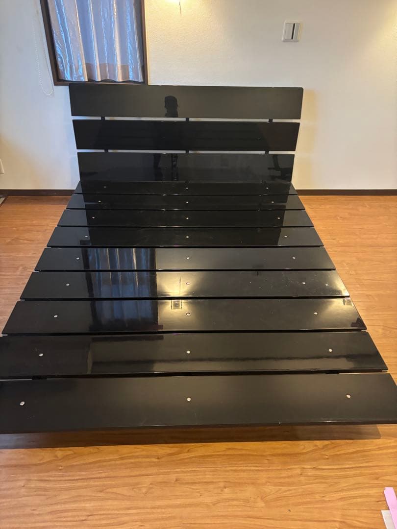 【引取り希望】クイーンサイズ　ベッドフレーム