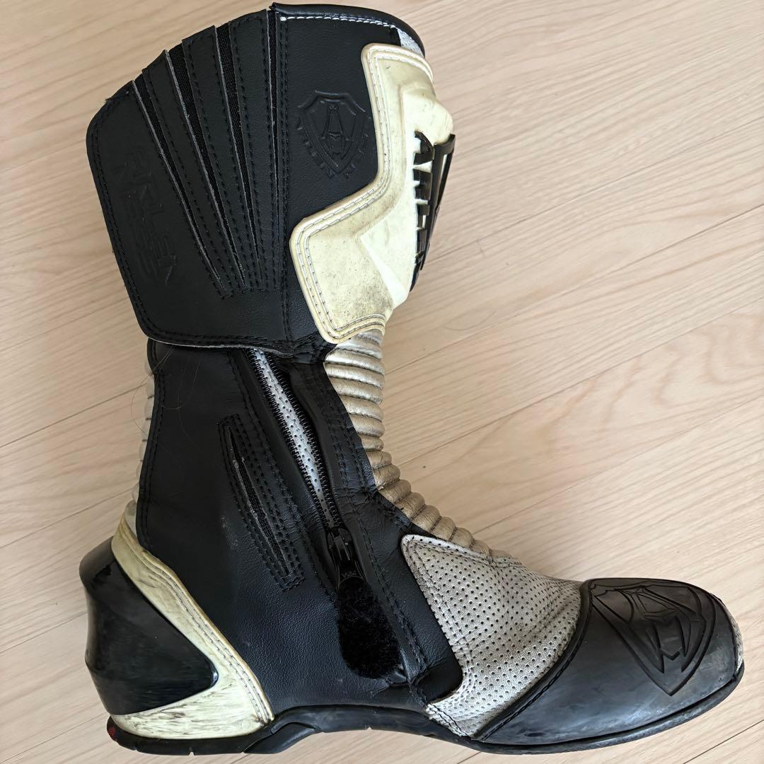 Arlen Ness レーシングブーツ 42サイズ ブラック×ホワイト