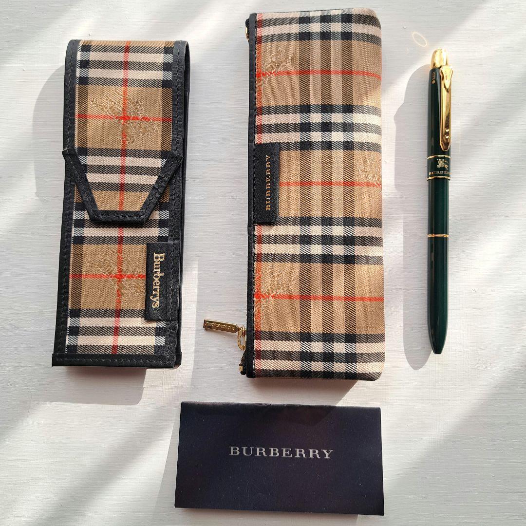 り*ん様 Burberry チェック柄 筆箱 ボールペン付き