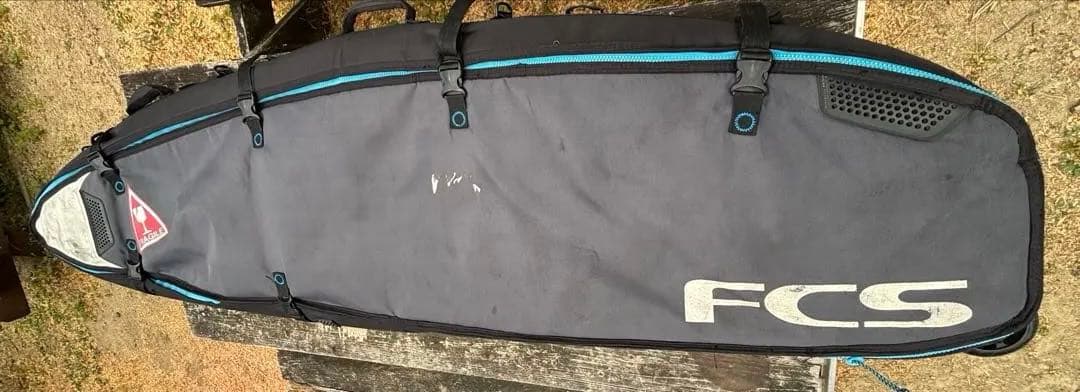FCS サーフボードケース ホイール付き　中古