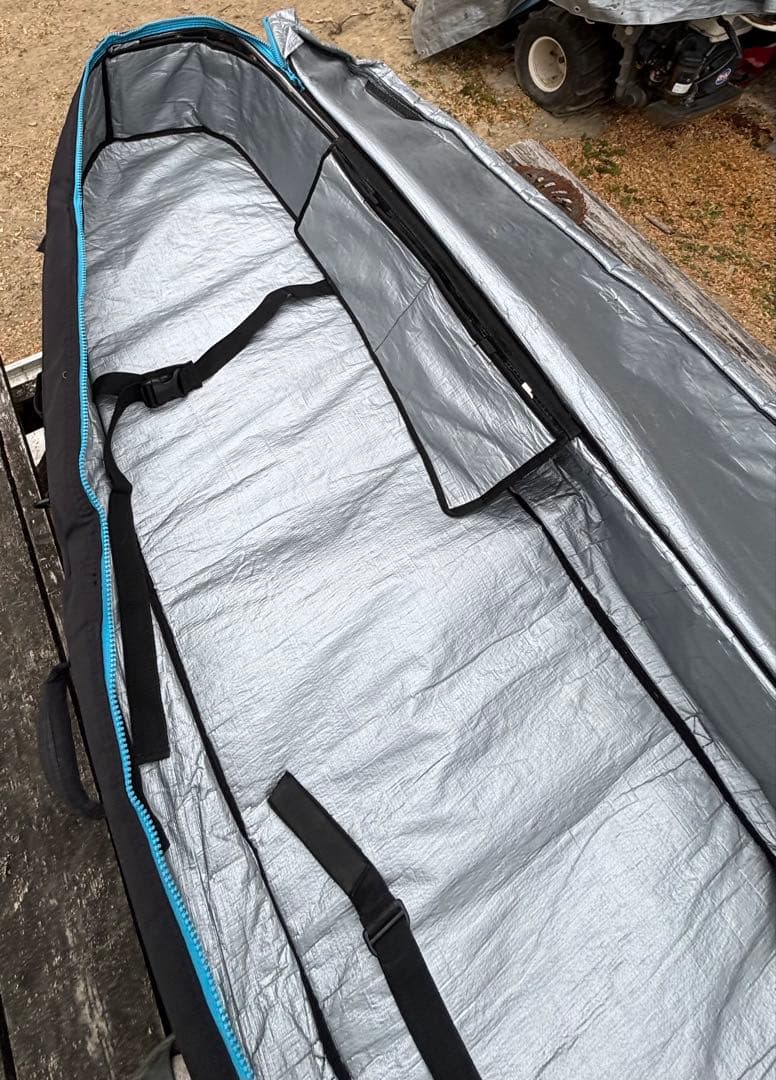 FCS サーフボードケース ホイール付き　中古