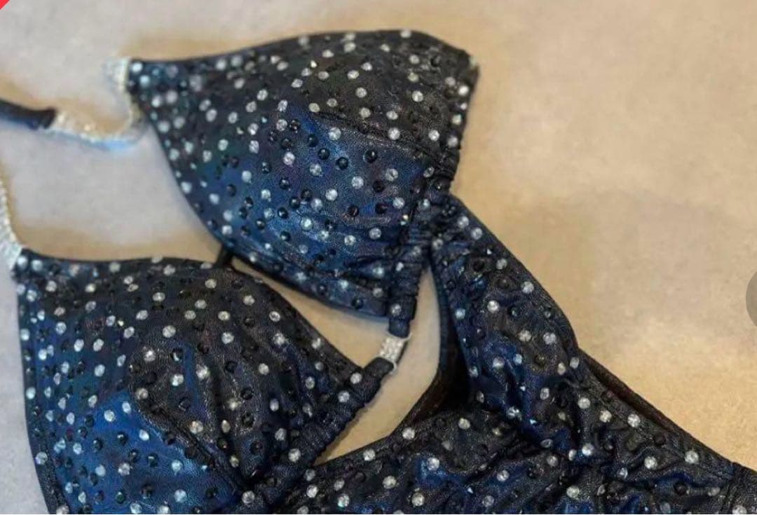 グリッタースワロフスキービキニ！