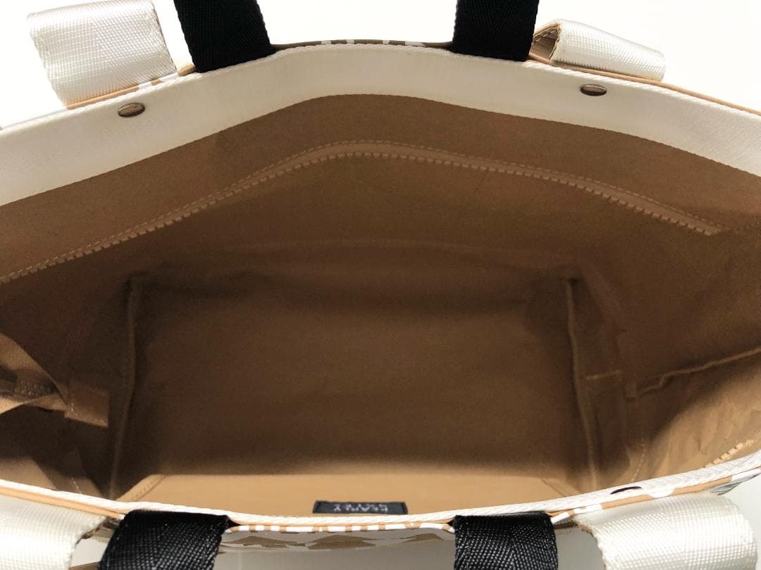 ○★新品未使用　PEARLY GATES　ツリー柄　ペーパーバッグ　ベージュ