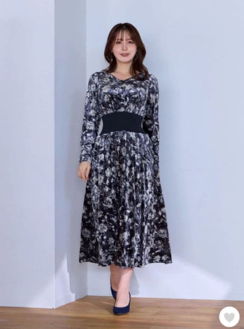 overE オーバーイー フラワーベロアウエストリブワンピース ネイビー U65