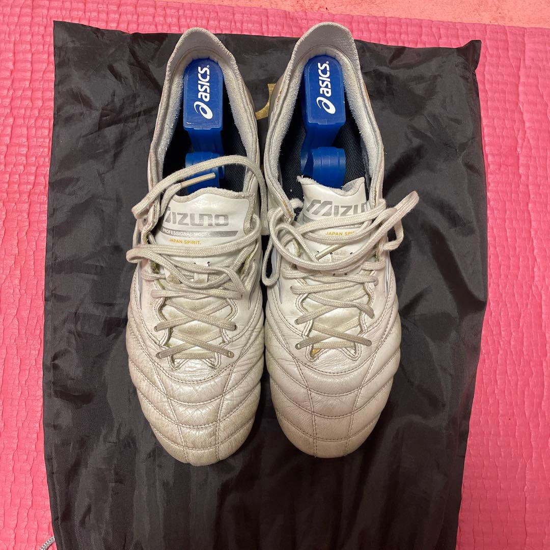 ミズノ モレリアNEO3 シャイニングカラー