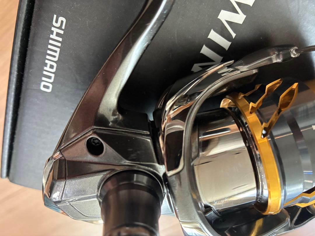 SHIMANO TWIN POWER 2500S スピニングリール