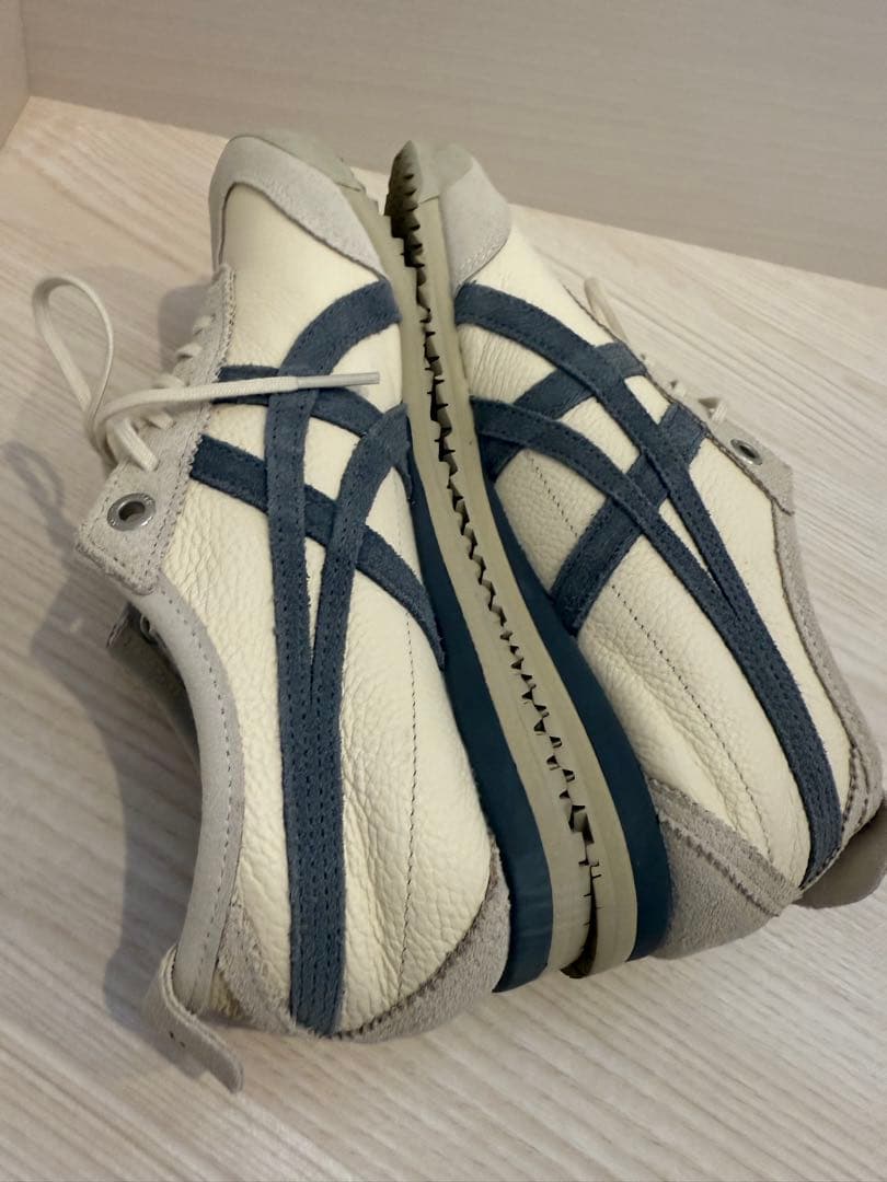 1日まで値下げ！Onitsuka Tiger GSM クリーム/グレースニーカー