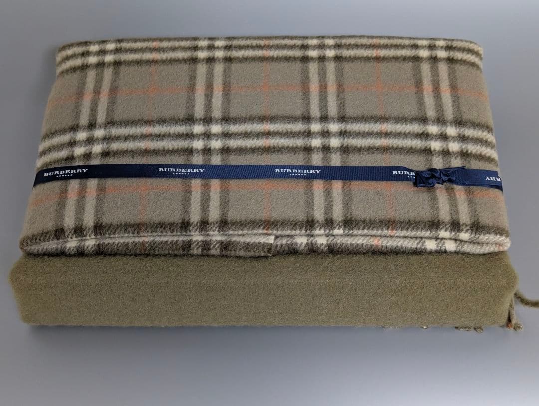 BURBERRY ウールチェックひざ掛け 75×130cm