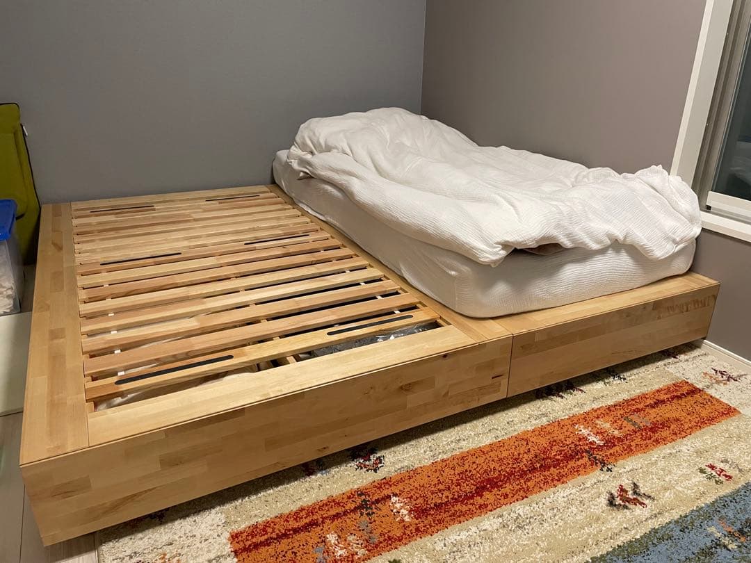 IKEA ベッドフレーム(セミダブル)＊シングルも出品中です＊