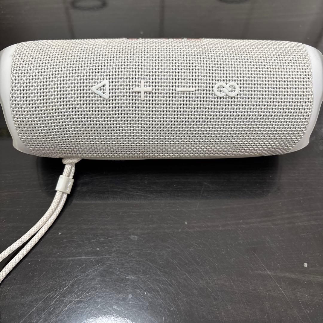 JBL FLIP6 ホワイト ワイヤレススピーカー
