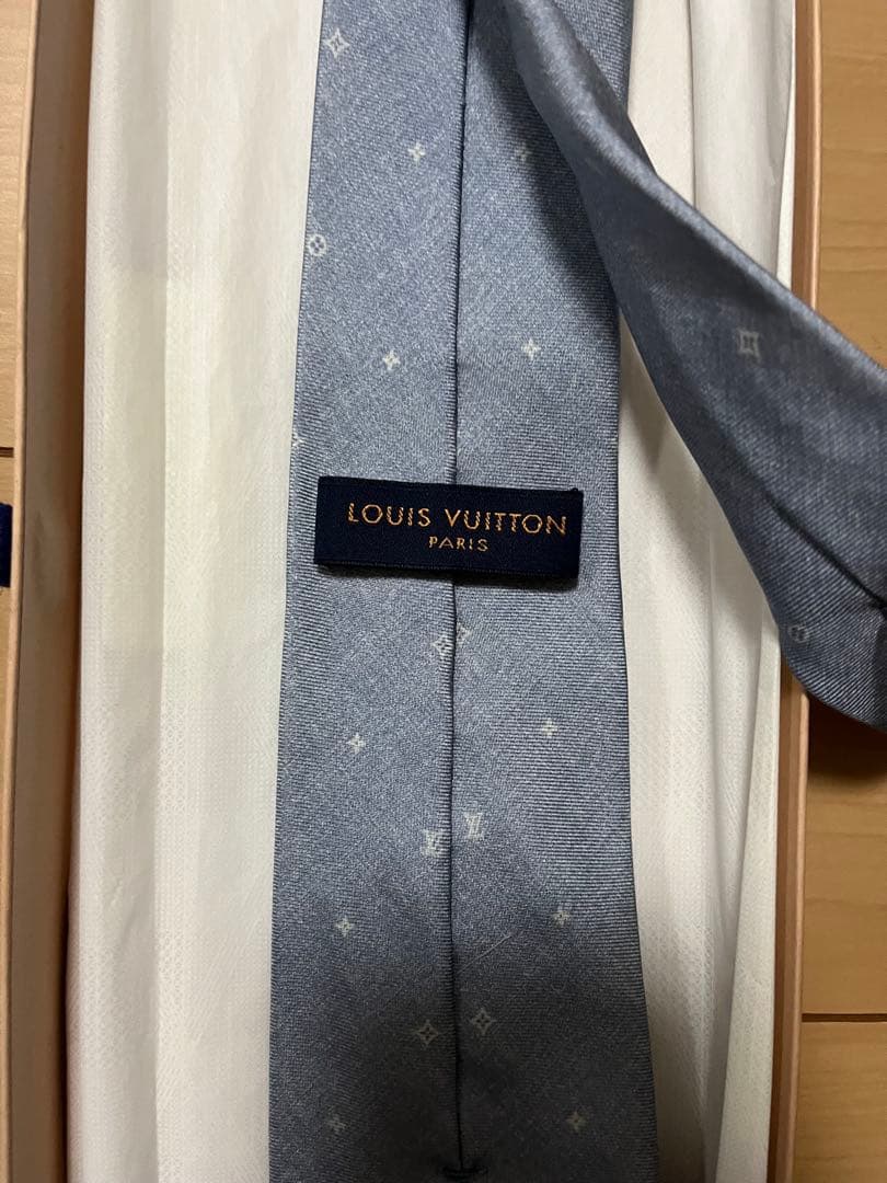 LOUIS VUITTON グレー ネクタイ