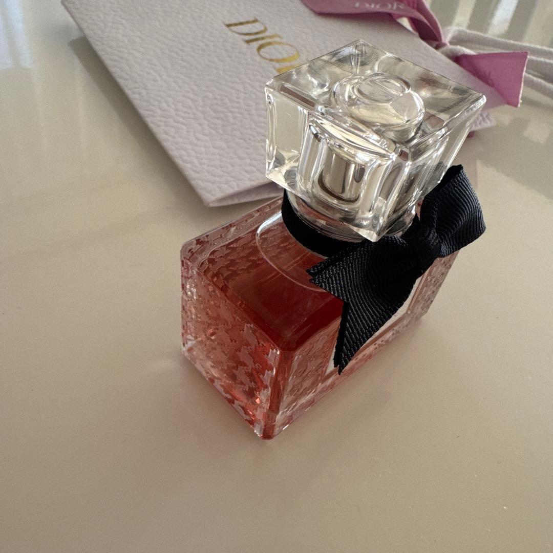 ミスディオール新作香水３５ｍＬ